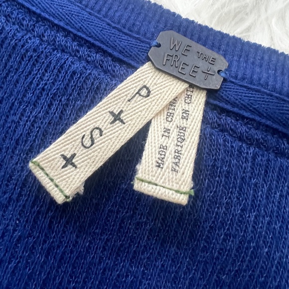 EUC [We The Free ✵ People] Blue Top + Embroidered Long Sleeve Henley Tee | Small - Picture 4 of 15